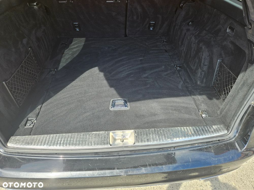 Mercedes-Benz Klasa E 220 BlueTEC 4Matic 7G-TRONIC - 19