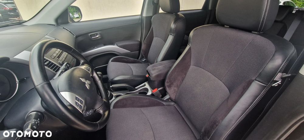Mitsubishi Outlander 2.0 Intense + 2WD EU5 - 18