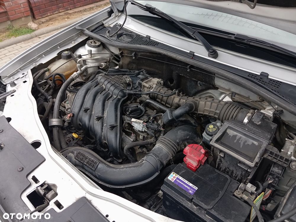 Dacia Duster 1.6 SCe Laureate 4x4 S&S - 29