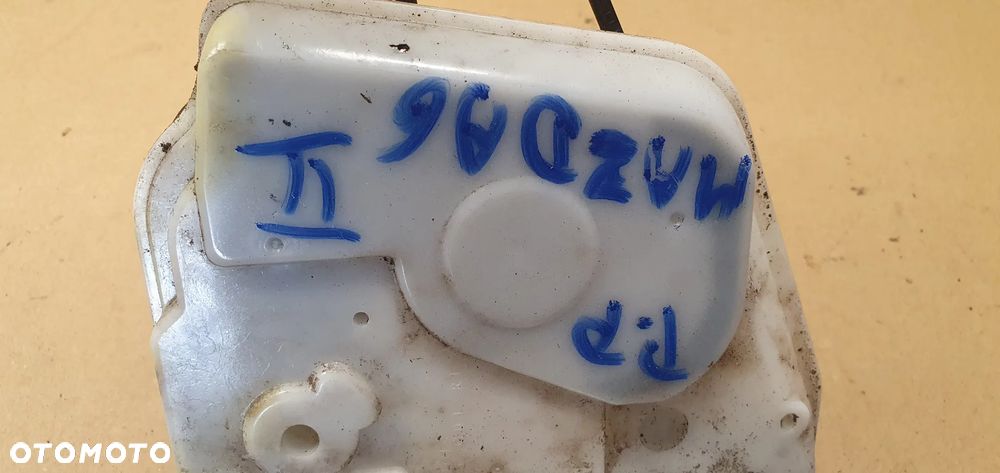 Zamek prawy przód przedni prawy 5 PIN Mazda 6 II - 7