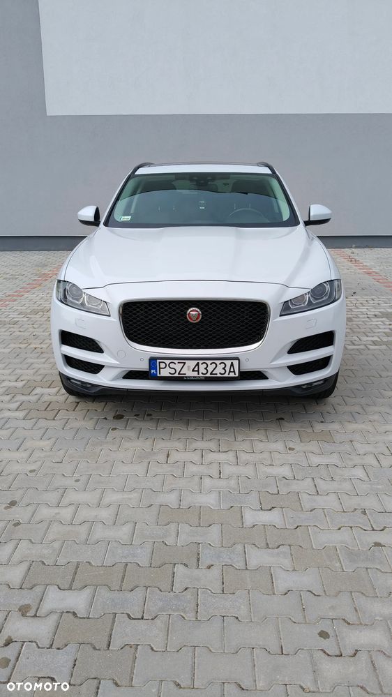 Jaguar F-Pace - 7