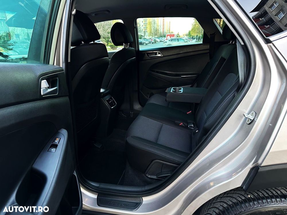 Hyundai Tucson blue 1.7 CRDi 2WD DCT Style - 23