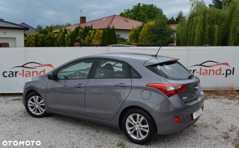 Hyundai i30 1.4 Fifa World Cup Edition - 10