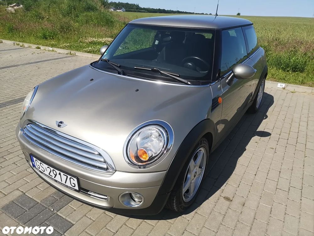 MINI Cooper Standard - 14