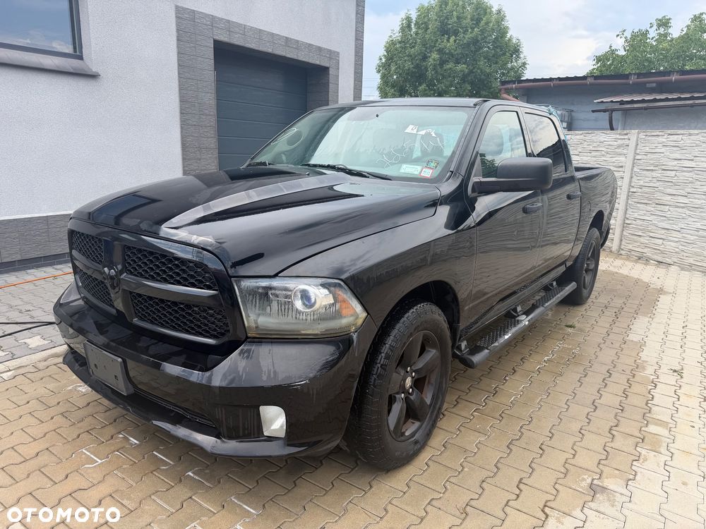 Dodge RAM - 1