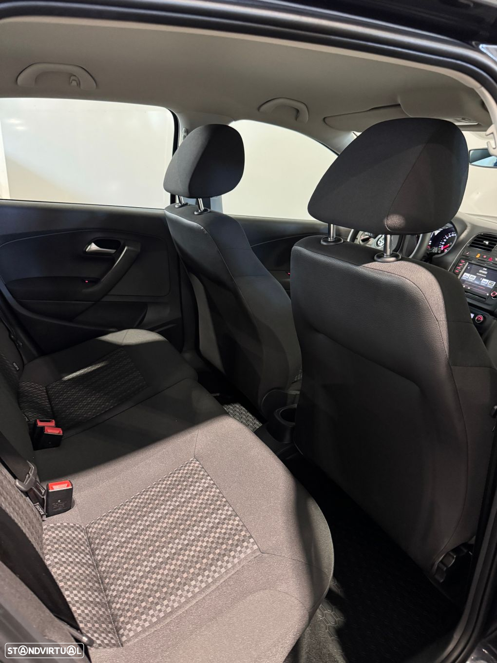 VW Polo 1.4 TDi Trendline - 32