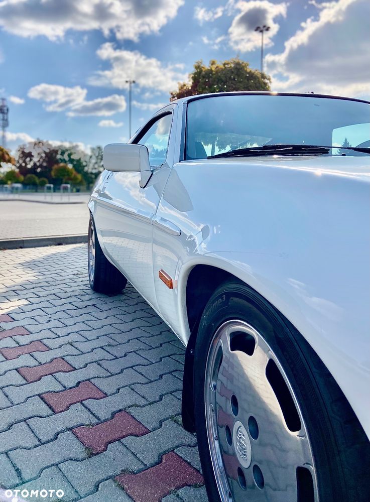 Porsche 928 - 8