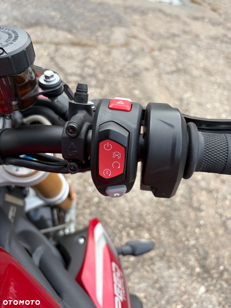 Triumph Speed Triple - 24