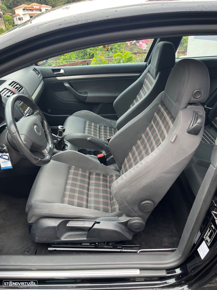 VW Golf - 3