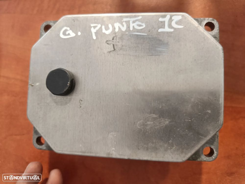 Centralina motor Fiat grande Punto 2012 - 51896774 / bc0107749a / 5SF9 - 2