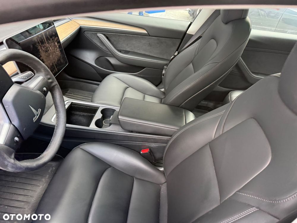 Tesla Model 3 Langstreckenbatterie Allradantrieb Dual Motor Performance - 12