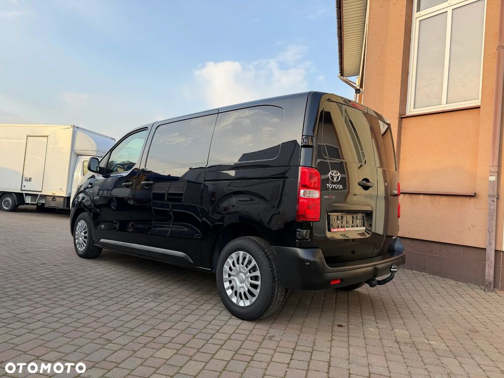 Toyota Proace 2,0 L2H1 - 4