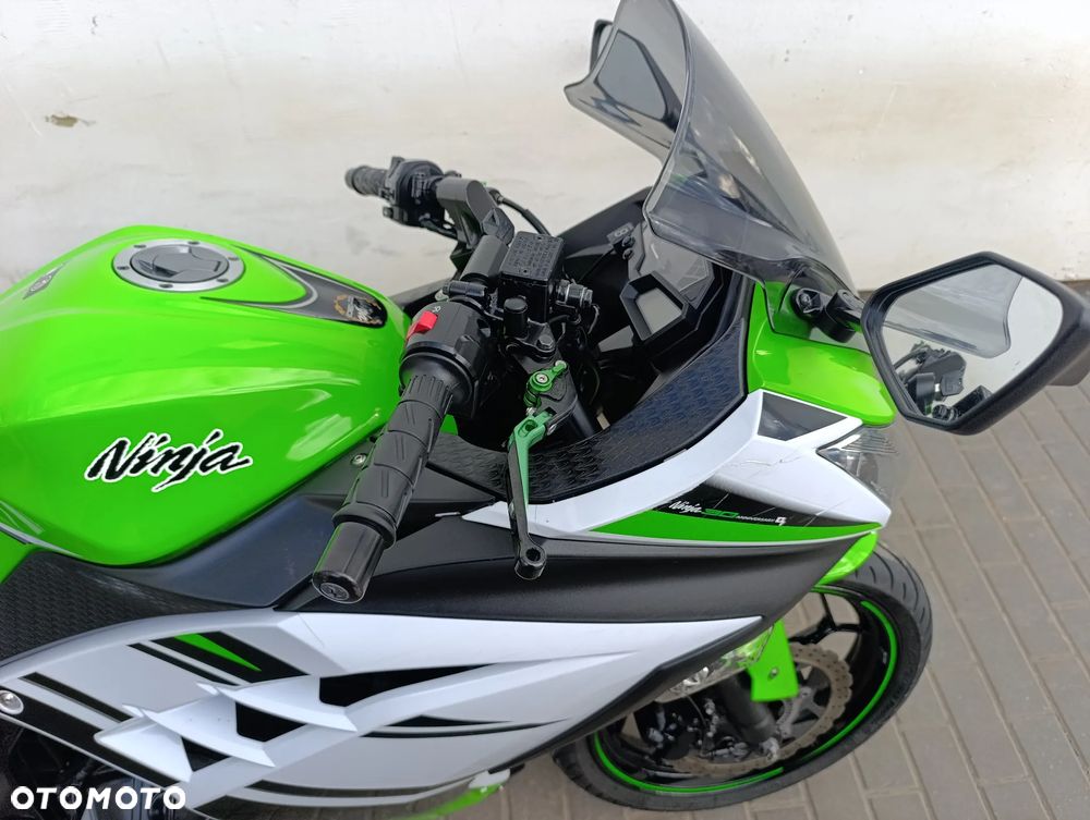 Kawasaki Ninja 300 ABS - 27
