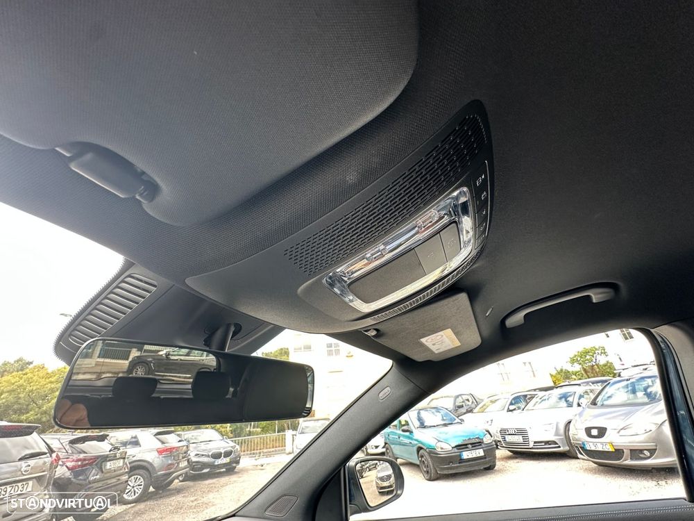 Mercedes-Benz GLA 250 e Progressive - 25
