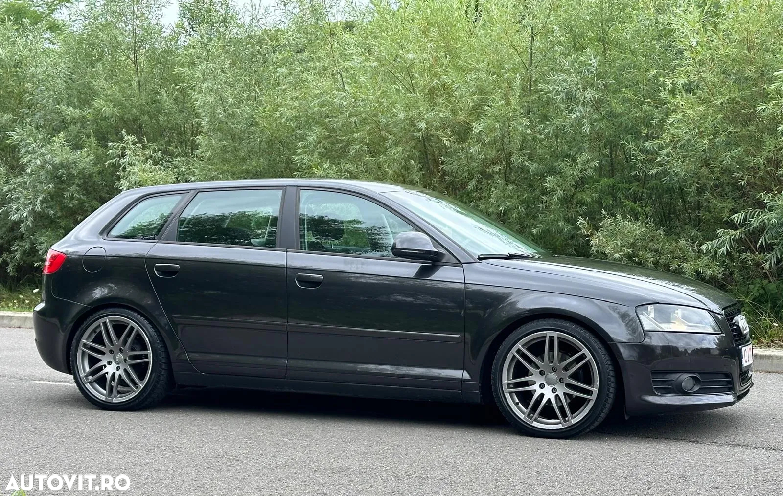 Audi A3 1.6 TDI Sportback S tronic Ambiente - 2