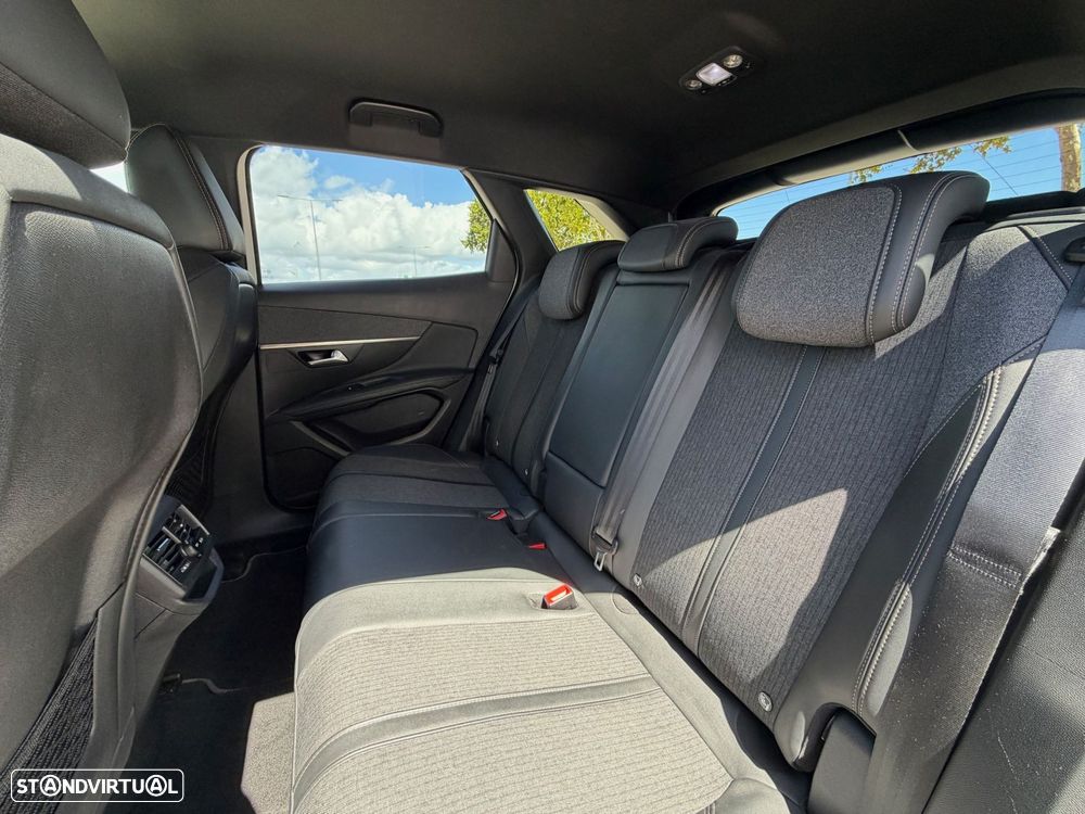 Peugeot 3008 1.5 BlueHDi GT Line EAT8 - 37