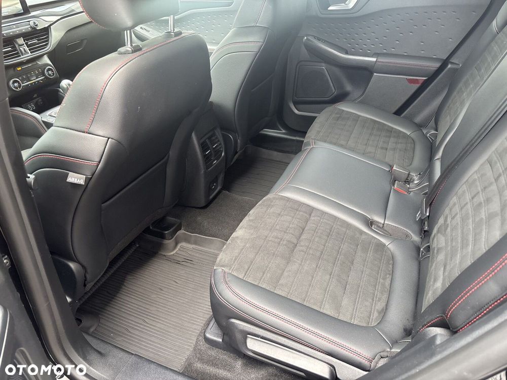 Ford Kuga - 30