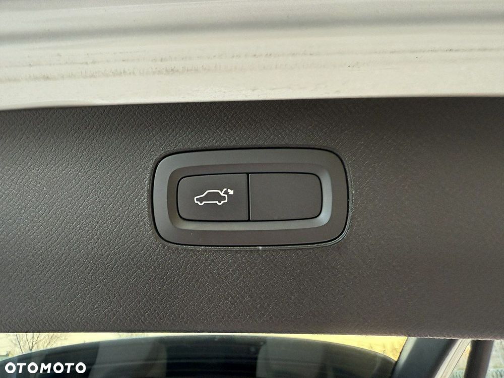 Volvo XC 90 B5 D AWD Geartronic Inscription - 38