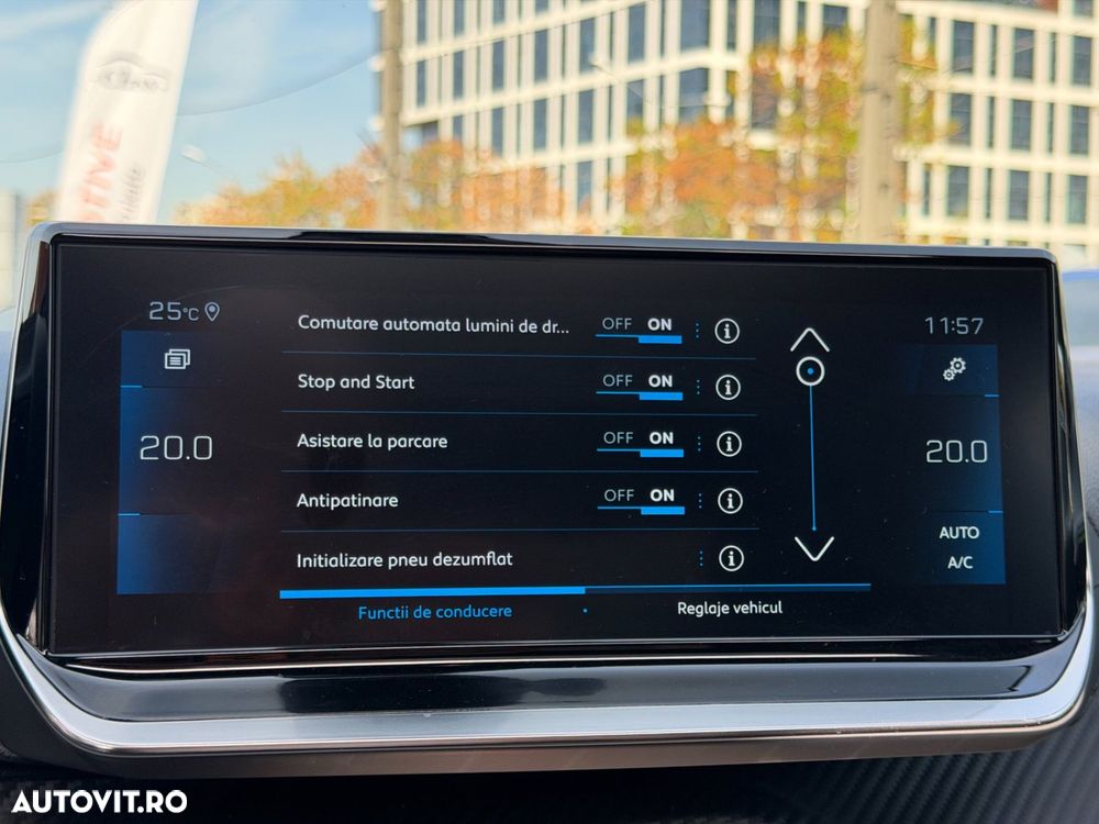 Peugeot 2008 1.2L PureTech 130 S&S EAT8 GT - 24