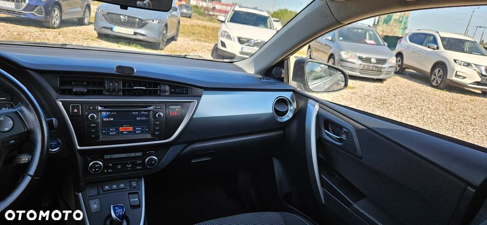 Toyota Auris 1.8 HSD Luna - 25