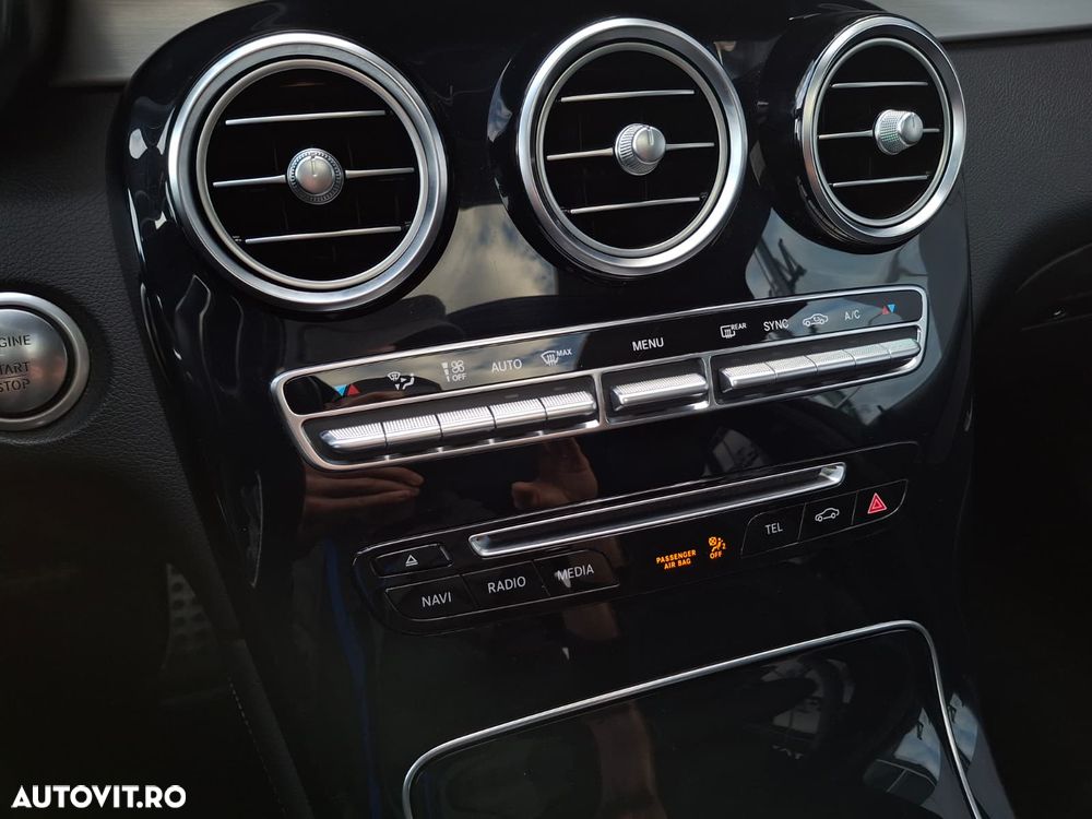 Mercedes-Benz GLC 250 4Matic 9G-TRONIC - 34