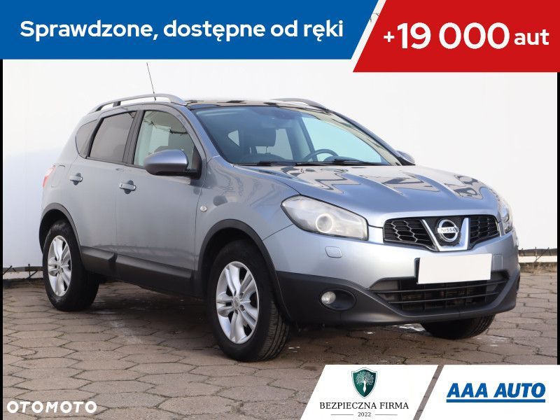 Nissan Qashqai - 1