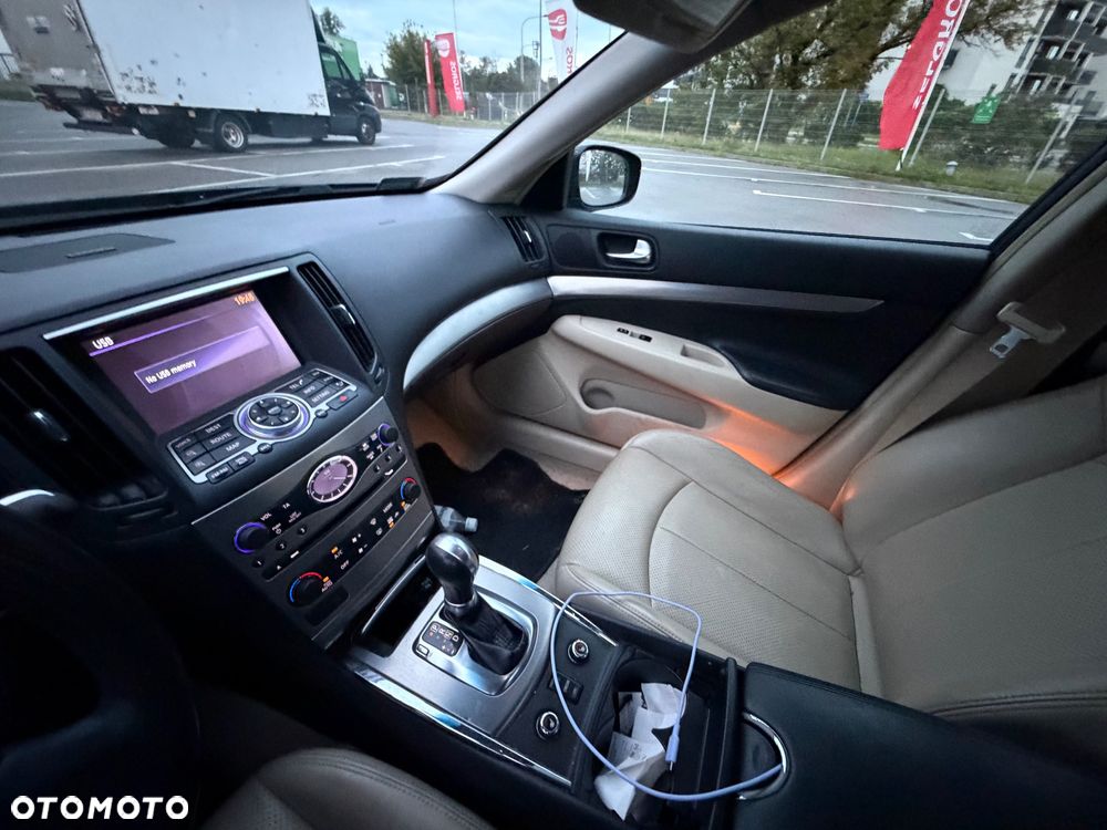 Infiniti G AWD - 8
