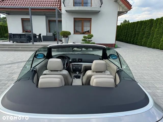 BMW Seria 1 120d Cabrio - 11