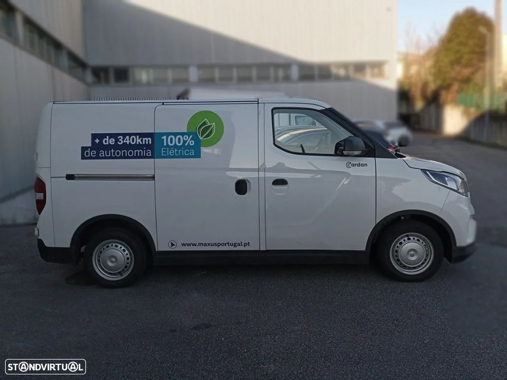 Maxus eDeliver3 Cargo Van SWB 35kWh MY21 - 4