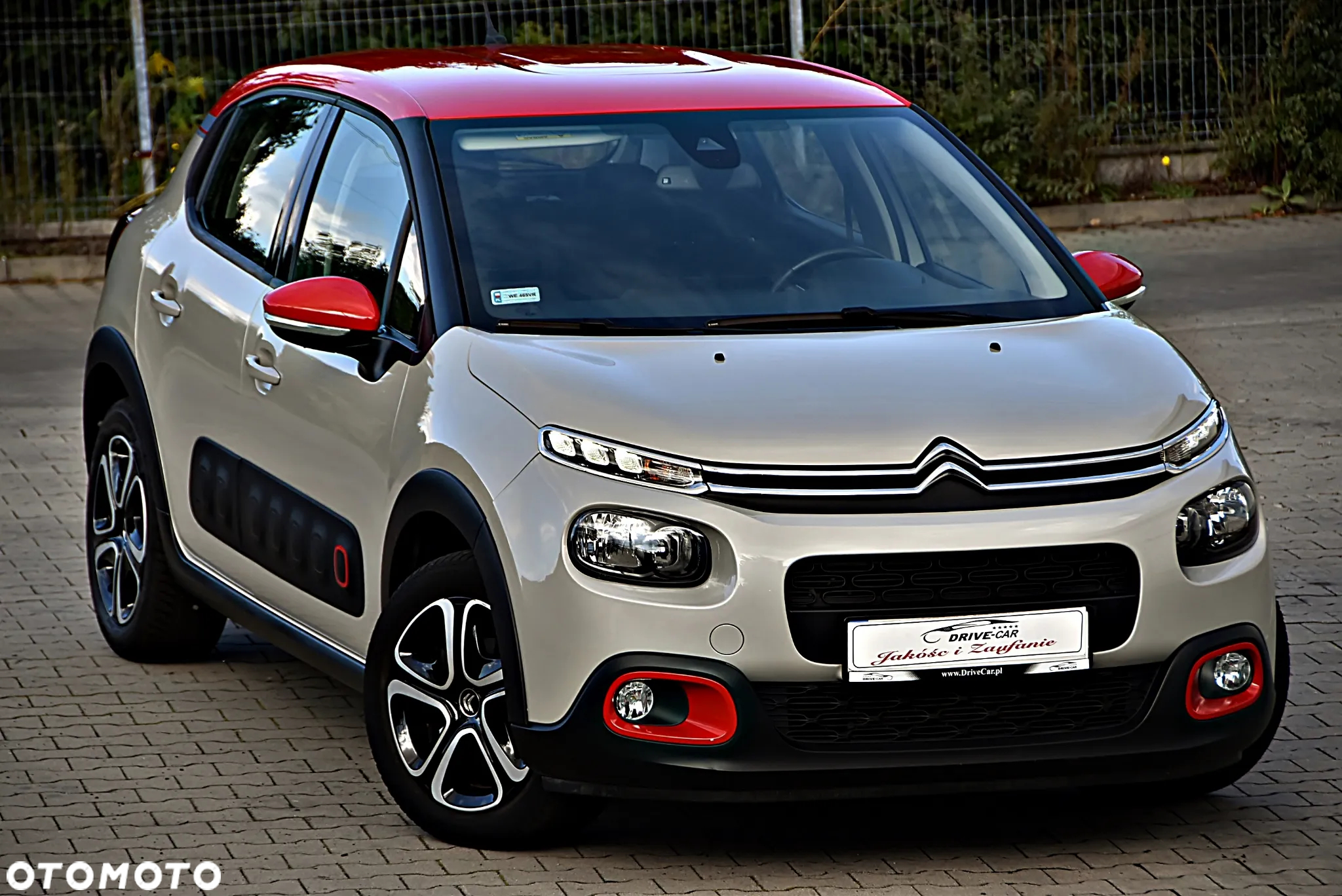 Citroën C3 1.2 PureTech Shine S&S EAT6 - 8