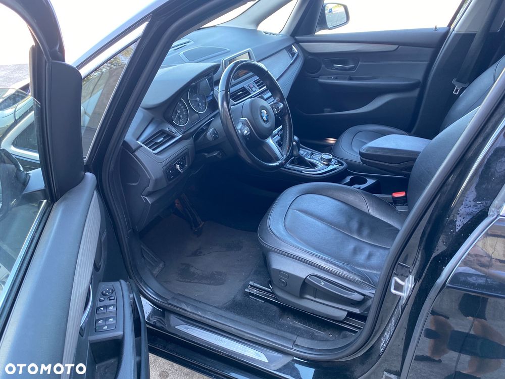 BMW Seria 2 218d xDrive Luxury Line - 11