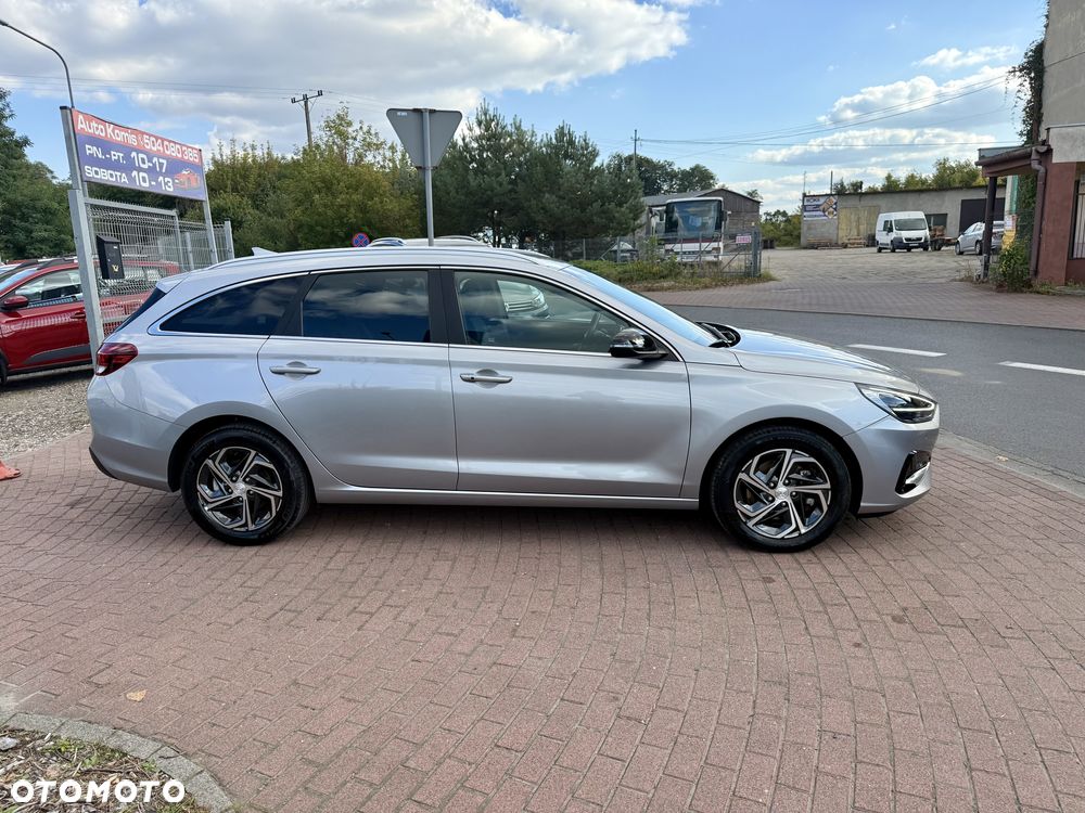 Hyundai i30 Kombi 1.5 T-GDI 48V-Hybrid Intro - 25