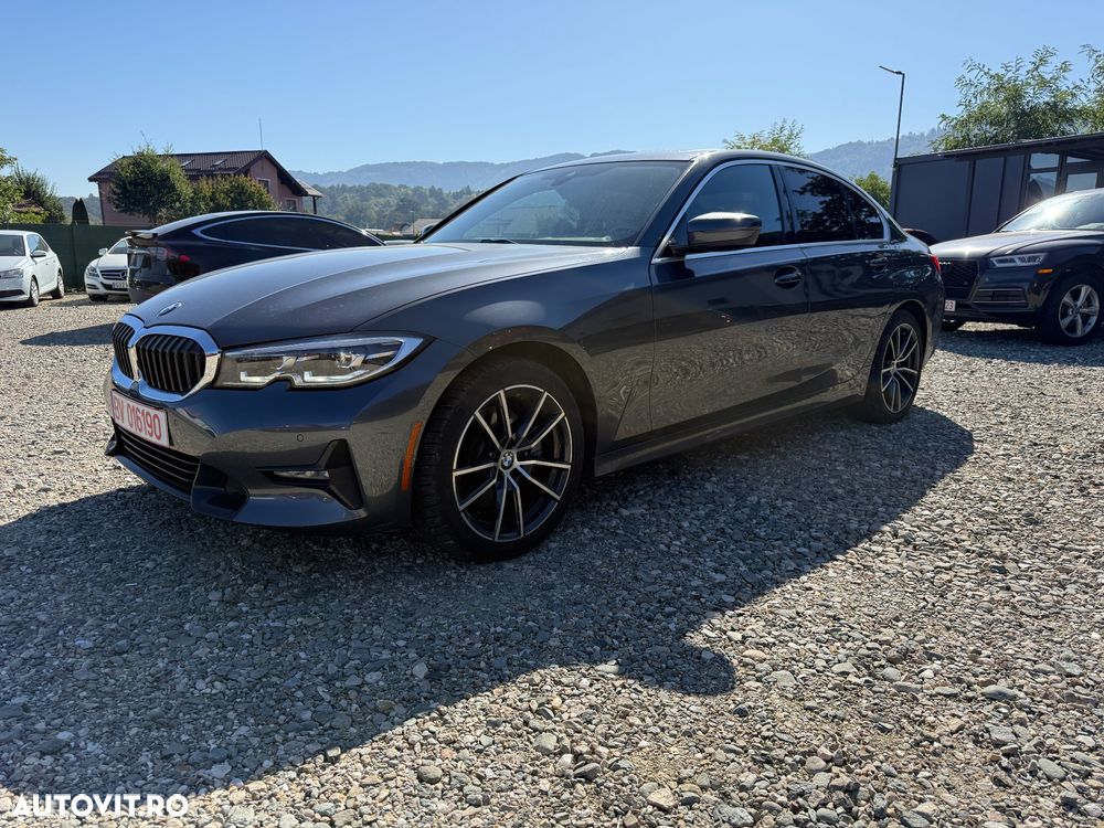 BMW Seria 3 330i xDrive AT - 1