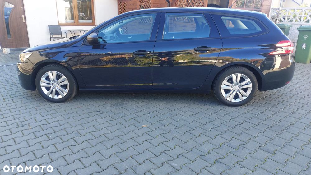 Peugeot 308 - 8