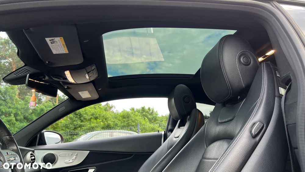 Mercedes-Benz Klasa C 300 9G-TRONIC AMG Line - 25