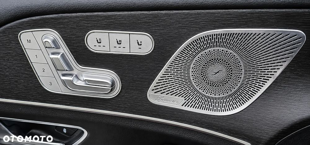 Mercedes-Benz GLS - 26