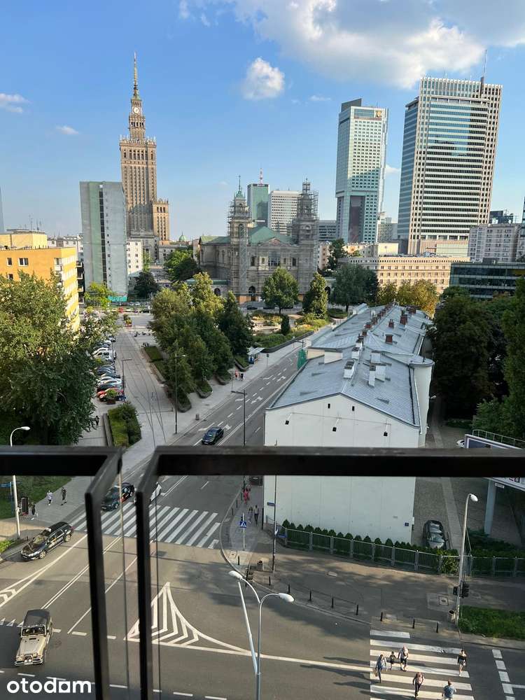 Apartament w sercu Warszawy z widokiem na Plac Grzybowski