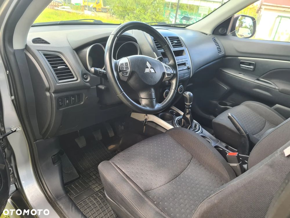 Mitsubishi ASX - 16