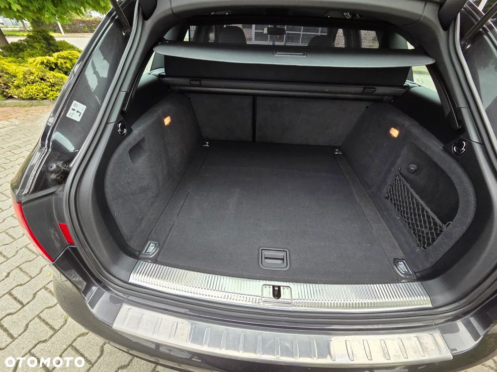 Audi A4 Avant 2.0 TDI DPF S line Sportpaket - 24
