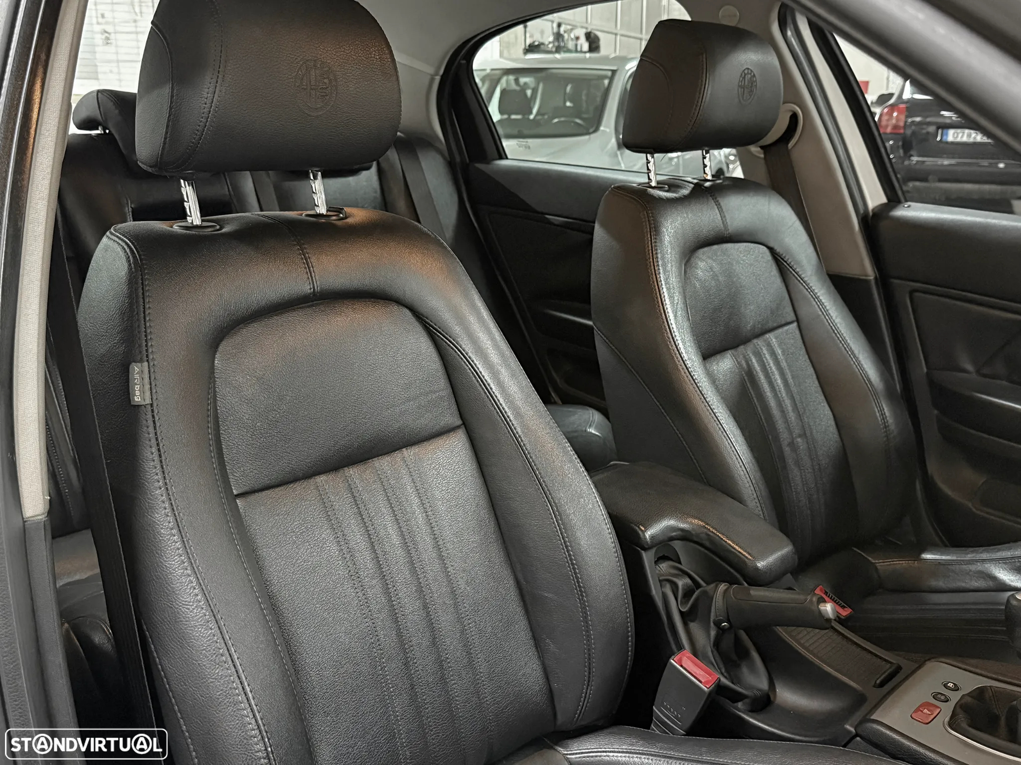 Alfa Romeo 159 2.0 JTDm Distinctive - 11