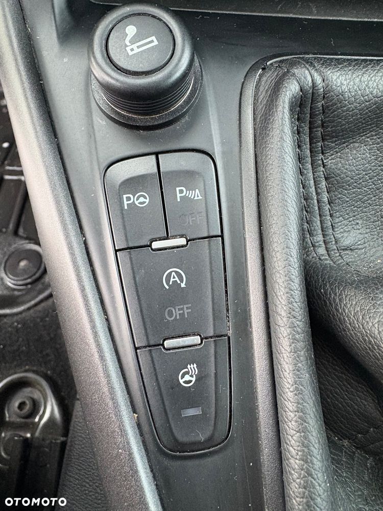 Ford Focus 1.0 EcoBoost SYNC Edition ASS - 13