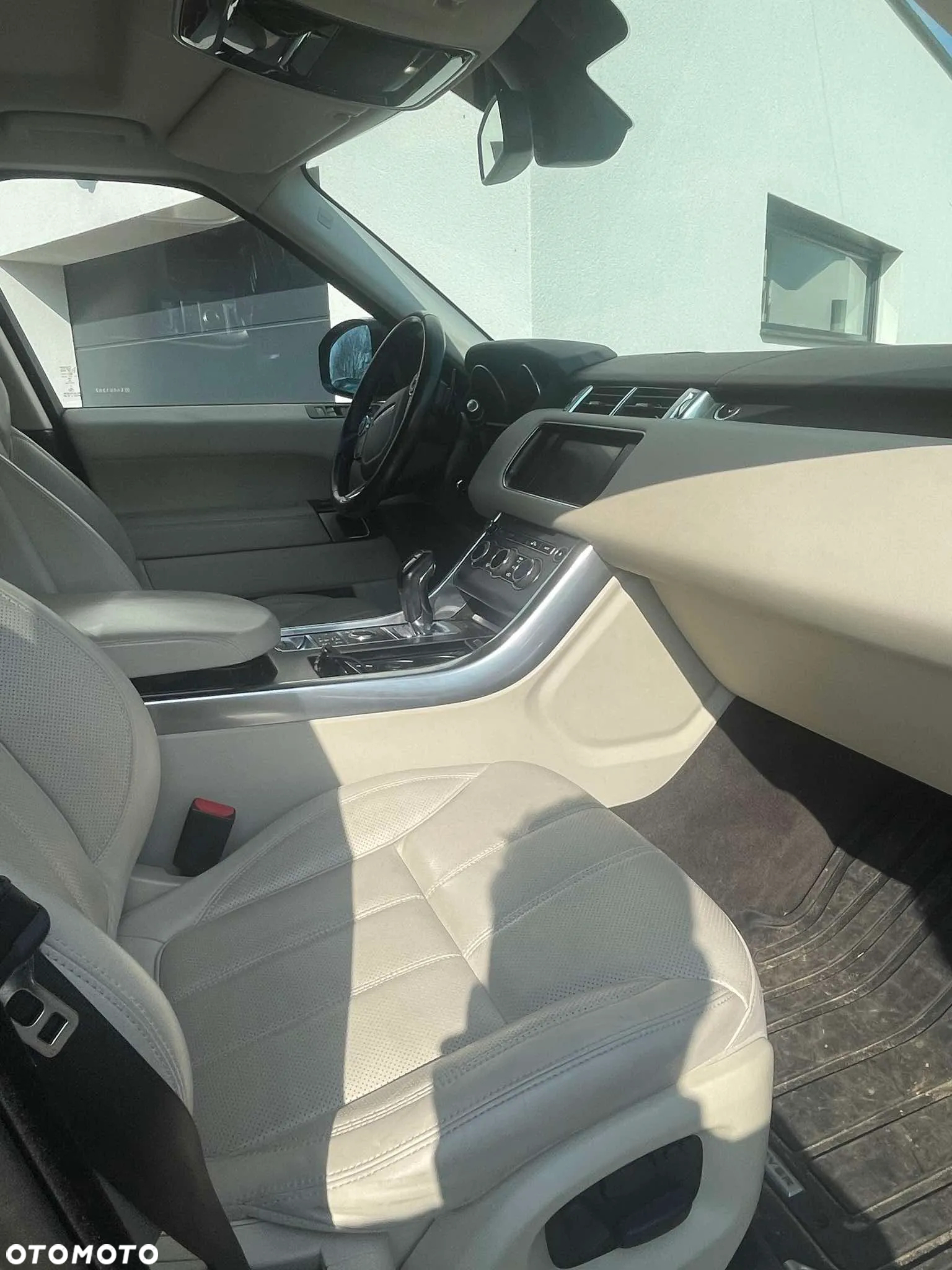 Land Rover Range Rover Sport D250 (SDV6) HSE - 9