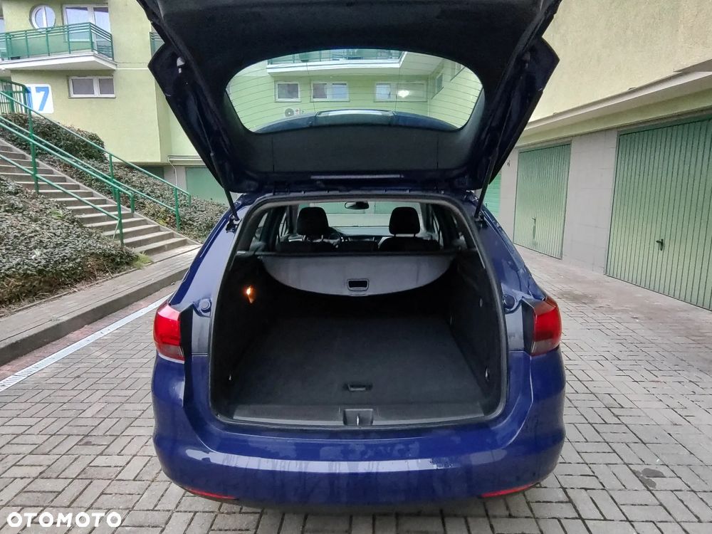 Opel Astra 1.6 CDTI Enjoy - 9