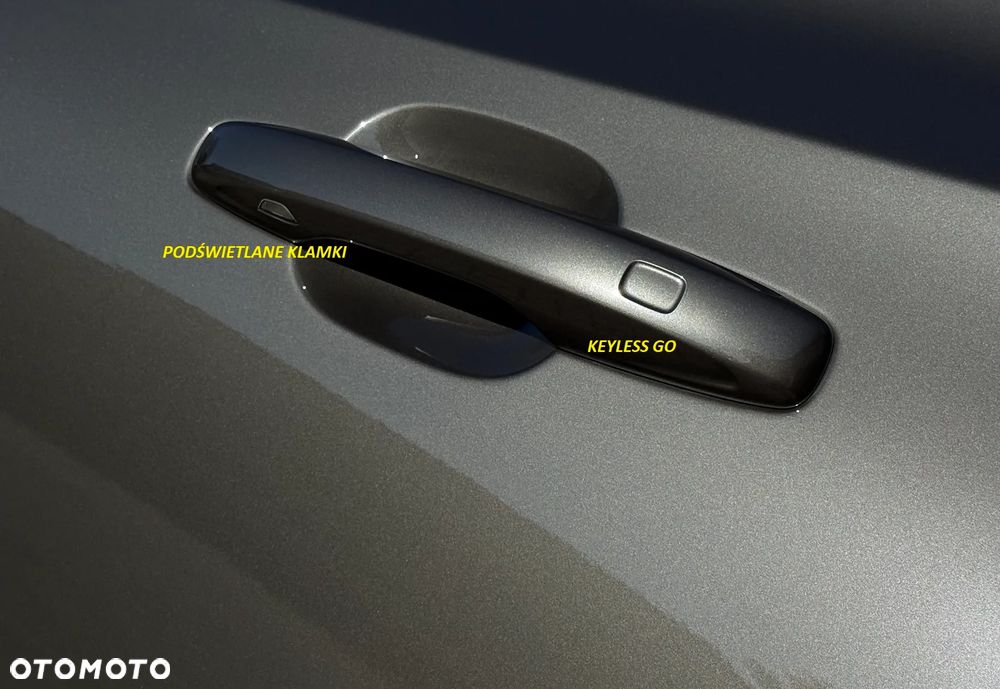 Volvo XC 60 B4 D AWD Plus Dark - 30