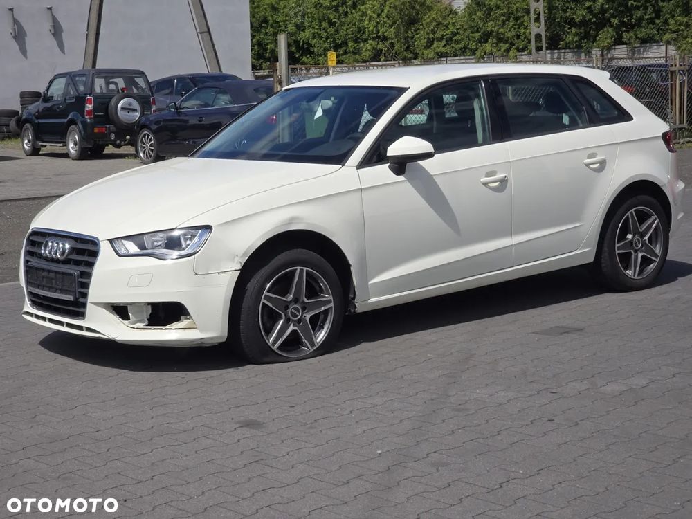 Audi A3 Sportback 1.2 TFSI Attraction - 8