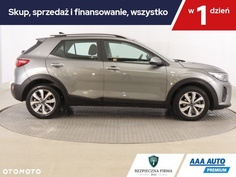 Kia Stonic - 8