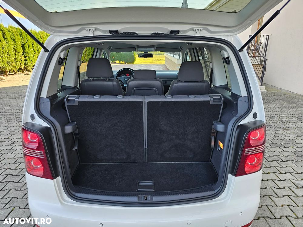 Volkswagen Touran 1.4 TSI DSG R-Line Edition - 18