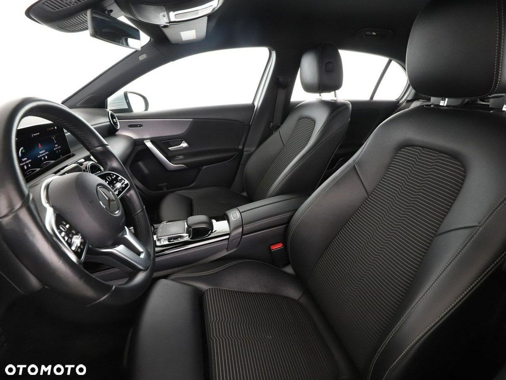 Mercedes-Benz Klasa A 250 7G-DCT - 14