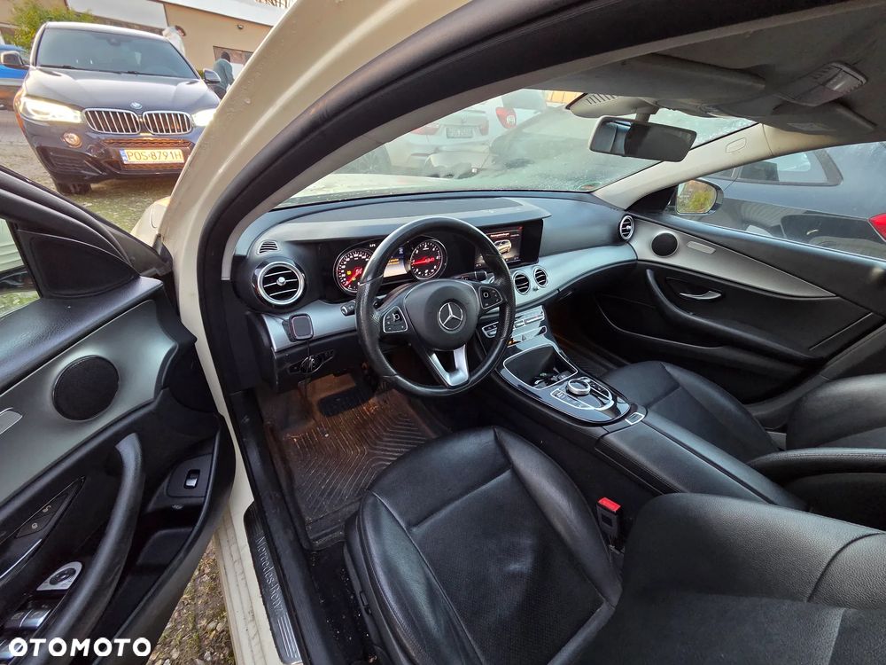 Mercedes-Benz Klasa E - 8