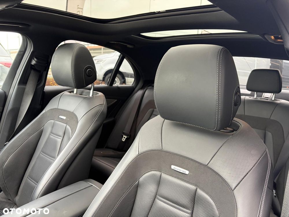 Mercedes-Benz Klasa E AMG 63 4Matic AMG Speedshift 9G-MCT - 14